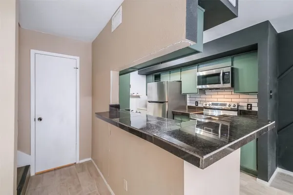 $1,100 | 6633 West Airport Boulevard, Unit 1206, Houston, TX 77035