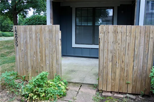 $155,900 | 12659 West 110th Terrace, Overland Park, KS 66210