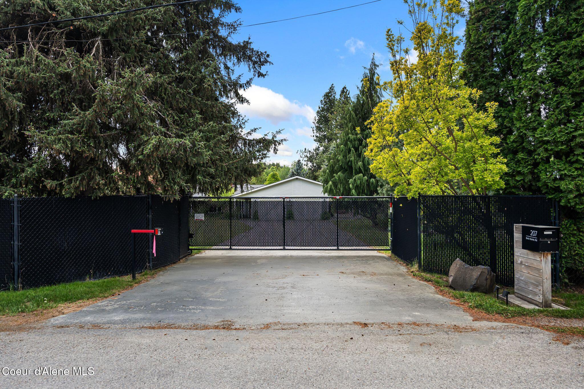 207 Birch Banks Road Sagle, ID 83860 - Photo 77 of 86 Gated Entry