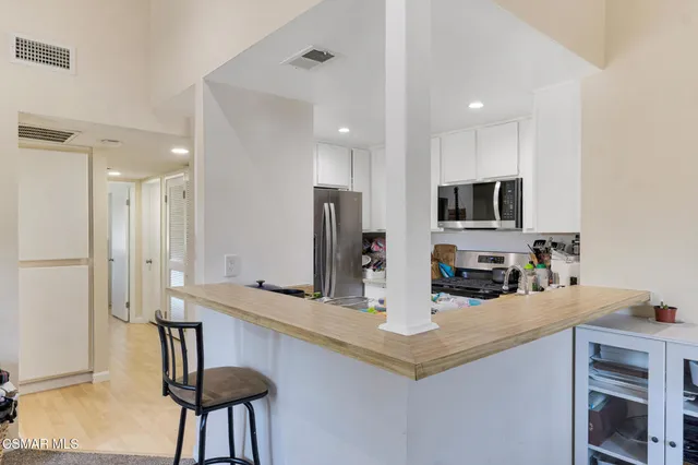 $435,000 | 1932 Heywood Street, Unit B, Simi Valley, CA 93065