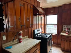 $199,999 | 3220 Emmaus Avenue, Zion, IL 60099