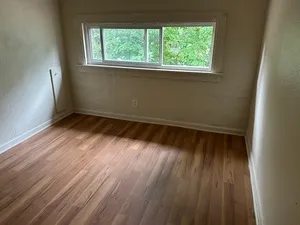 $199,999 | 3220 Emmaus Avenue, Zion, IL 60099