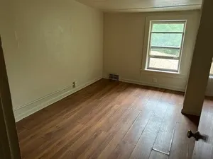 $199,999 | 3220 Emmaus Avenue, Zion, IL 60099