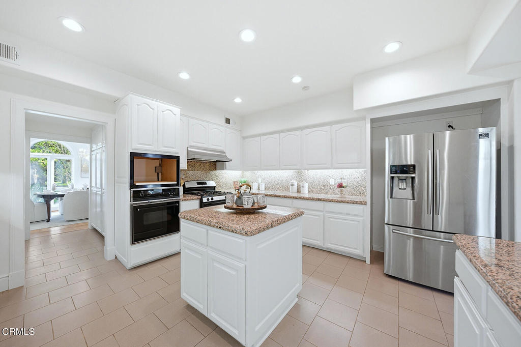 1807 Windsor Road San Marino, CA 91108 - Photo 14 of 54 016_DSC08013