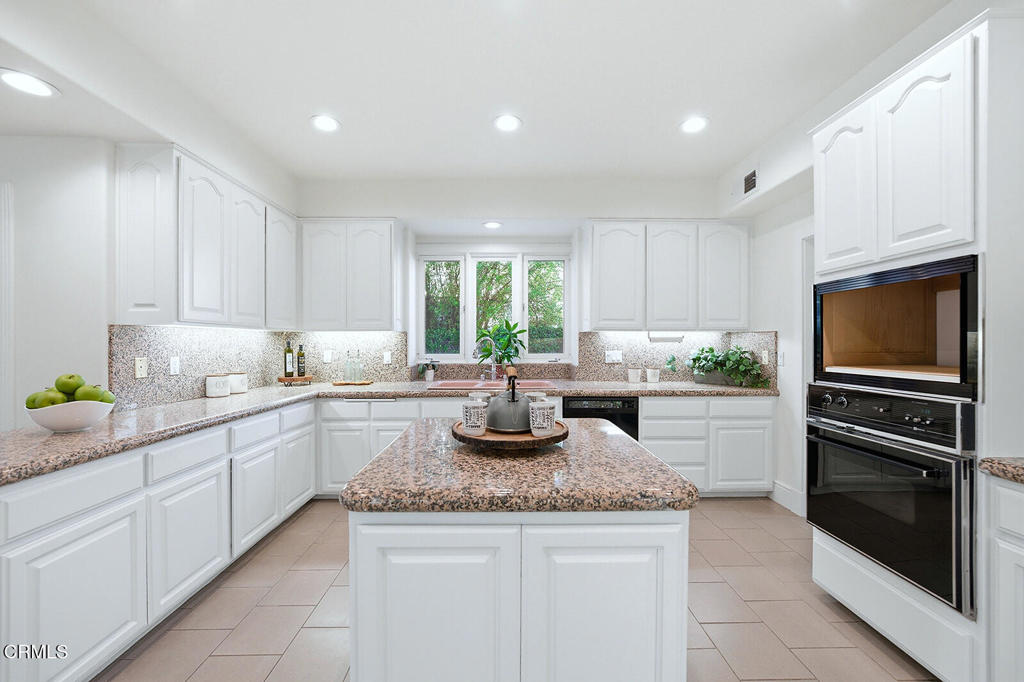 1807 Windsor Road San Marino, CA 91108 - Photo 16 of 54 020_DSC08025