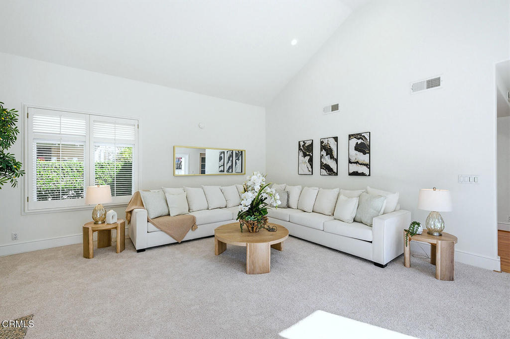 1807 Windsor Road San Marino, CA 91108 - Photo 7 of 54 008_DSC08043