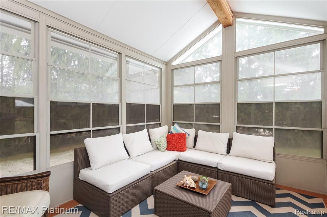 4047 Timberview Drive Howell, MI 48843 - Photo 18 of 59 Enjoy this room 3 season's of the year!
