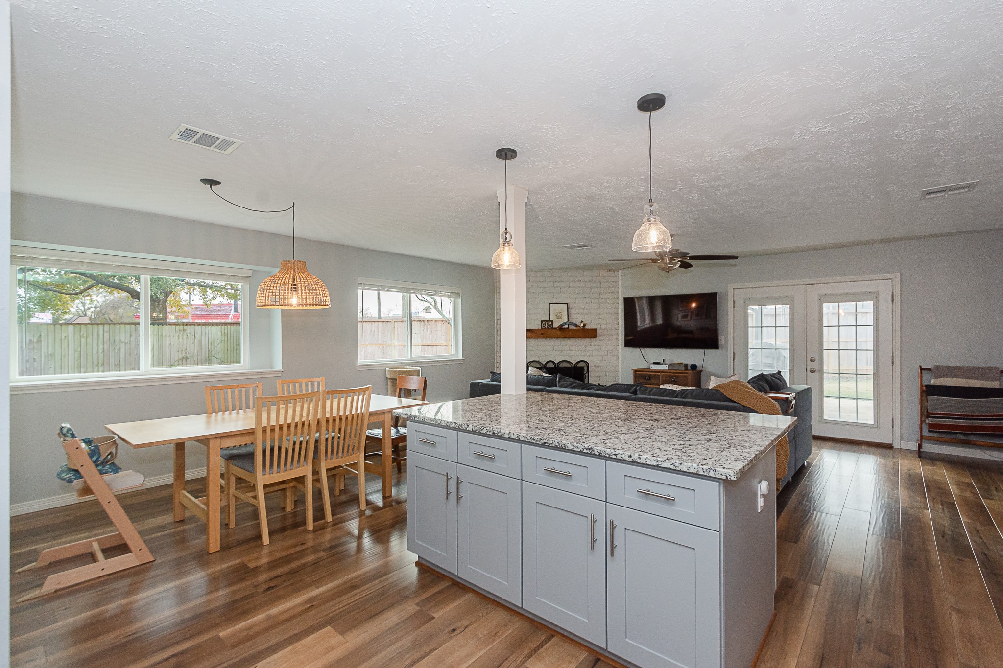 4830 Lost Oak Drive Spring, TX 77388 - Photo 9 of 41