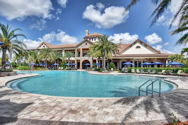 $669,900 | 8440 Lakeview Trail, Parkland, FL 33076