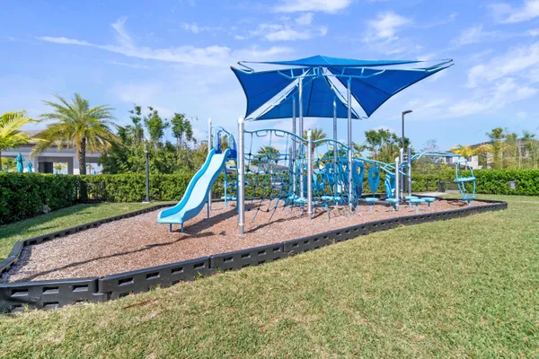 $669,900 | 8440 Lakeview Trail, Parkland, FL 33076