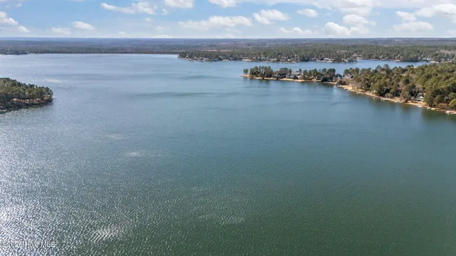 $850,000 | 121 Owens Circle, Seven Lakes, NC 27376