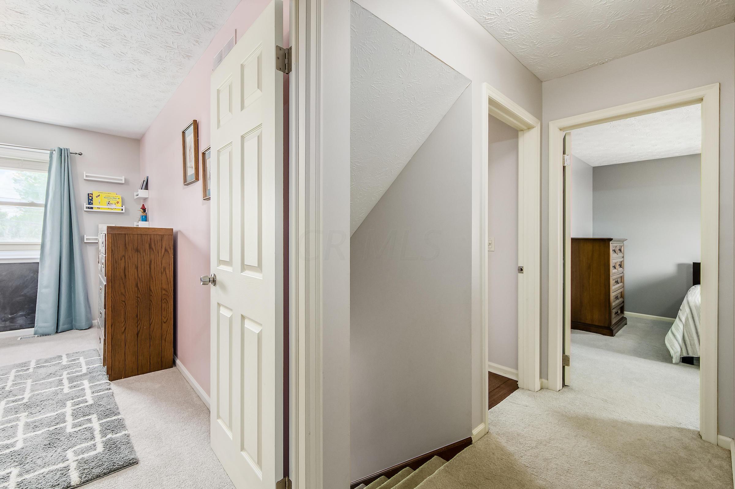 6328 Feder Road Columbus, OH 43228 - Photo 32 of 56 Gallery Image 32