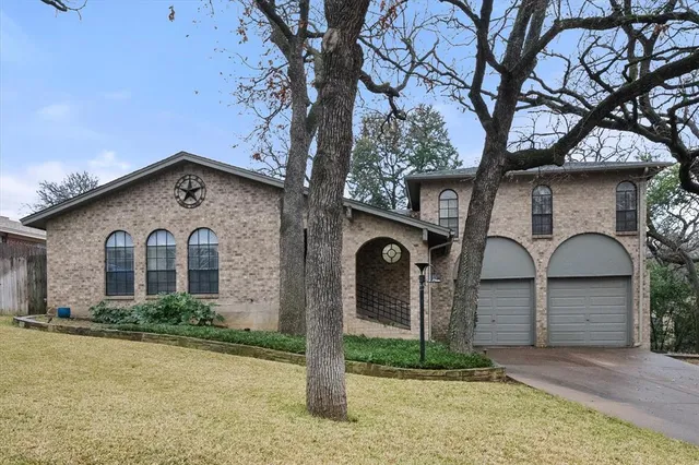 $410,000 | 1732 Northaven Court, Arlington, TX 76012