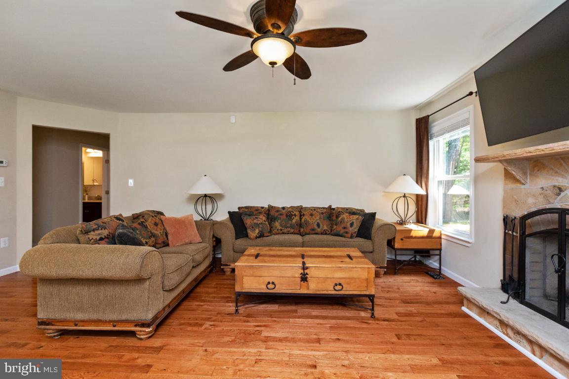 1904 Ridge Road Haymarket, VA 20169 - Photo 15 of 40