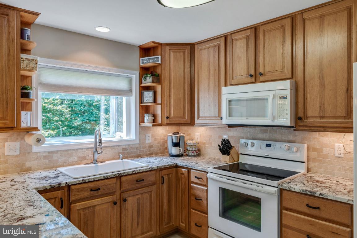 1904 Ridge Road Haymarket, VA 20169 - Photo 22 of 40