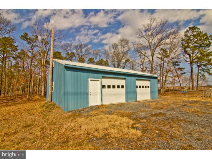 150 Watsons Mill Road Alloway, NJ 08318 - Photo 13 of 14 Garage