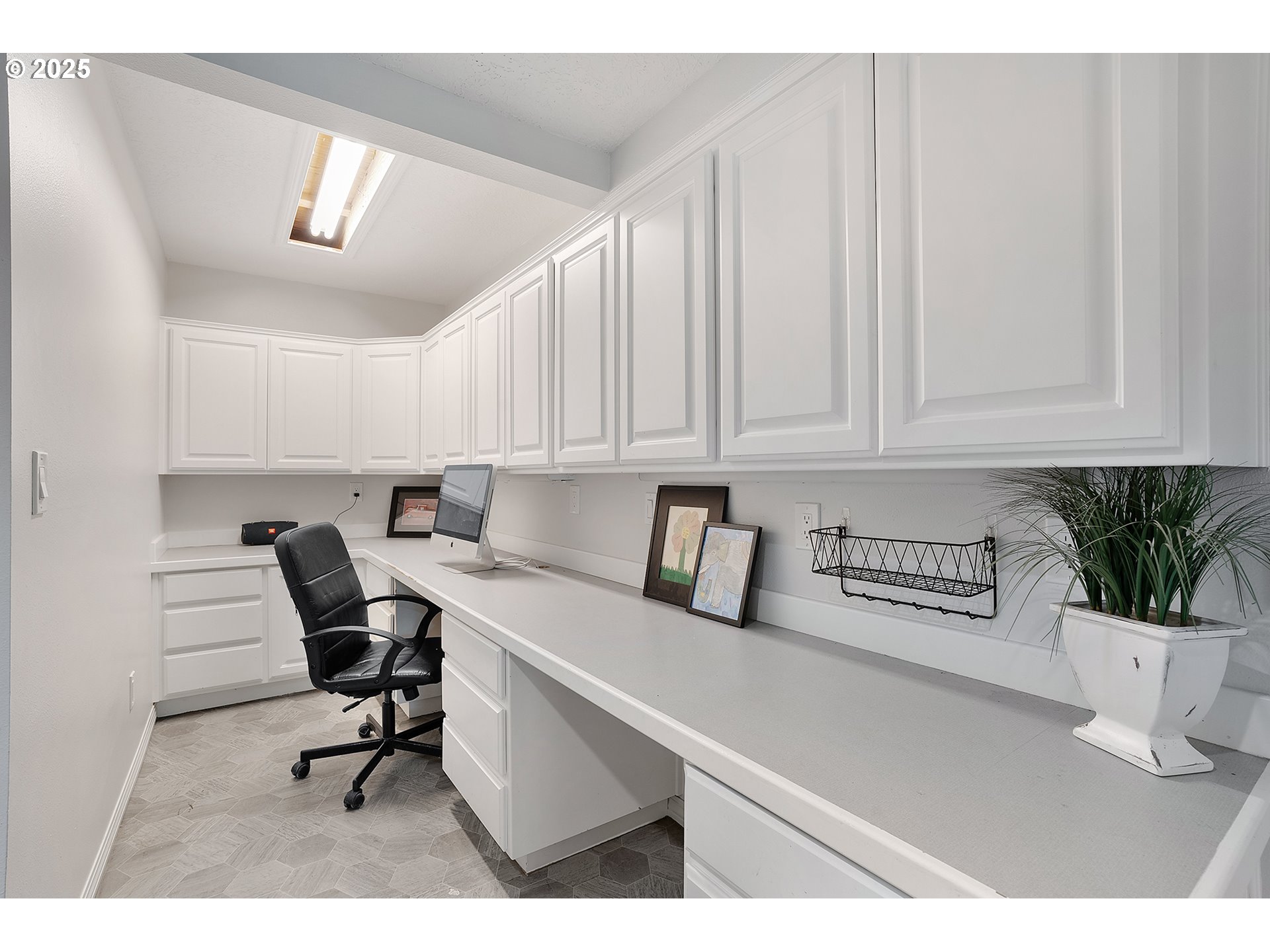 30417 Southwest Heater Road Sherwood, OR 97140 - Photo 26 of 45 Den/Office