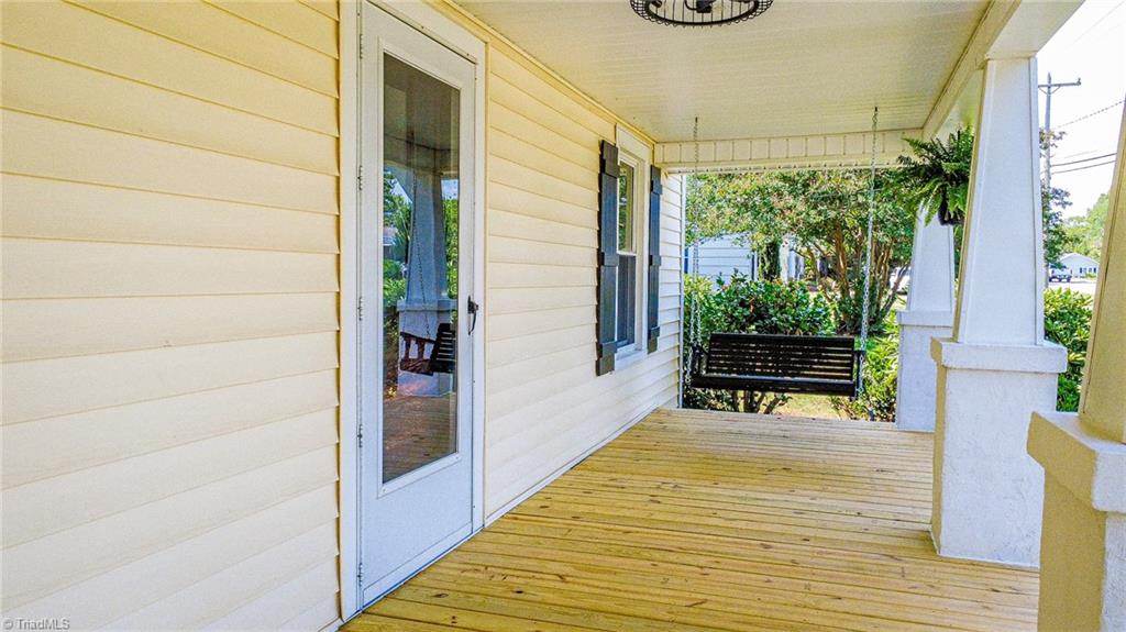 2722 Darrow Road Walkertown, NC 27051 - Photo 5 of 34