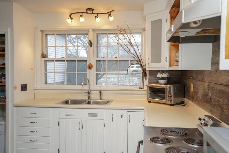 4980 Shelburne Road Shelburne, VT 05482 - Photo 8 of 15 Gallery Image 8