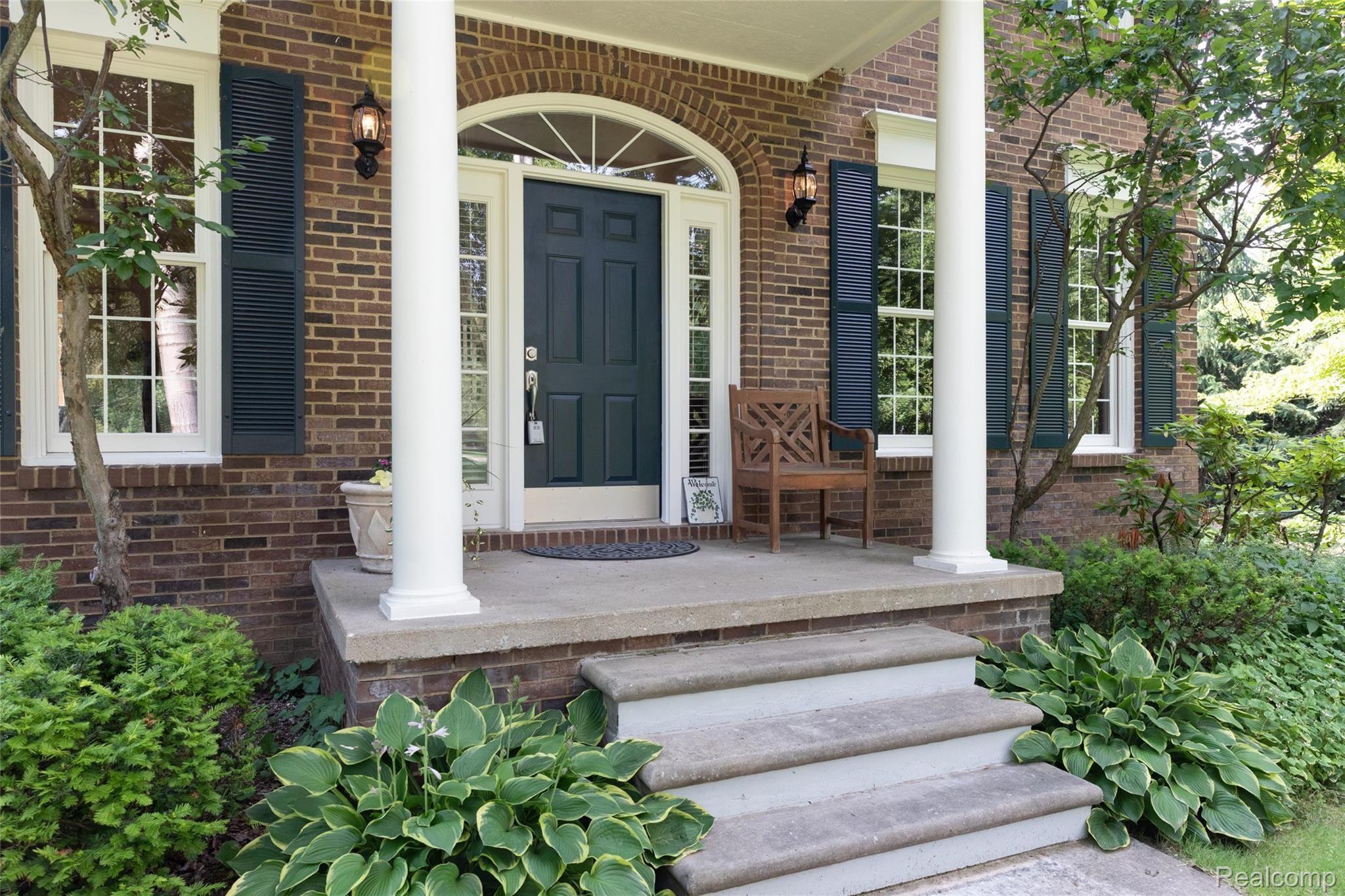 5233 Ridge Trail North Clarkston, MI 48348 - Photo 5 of 73 3.JPG