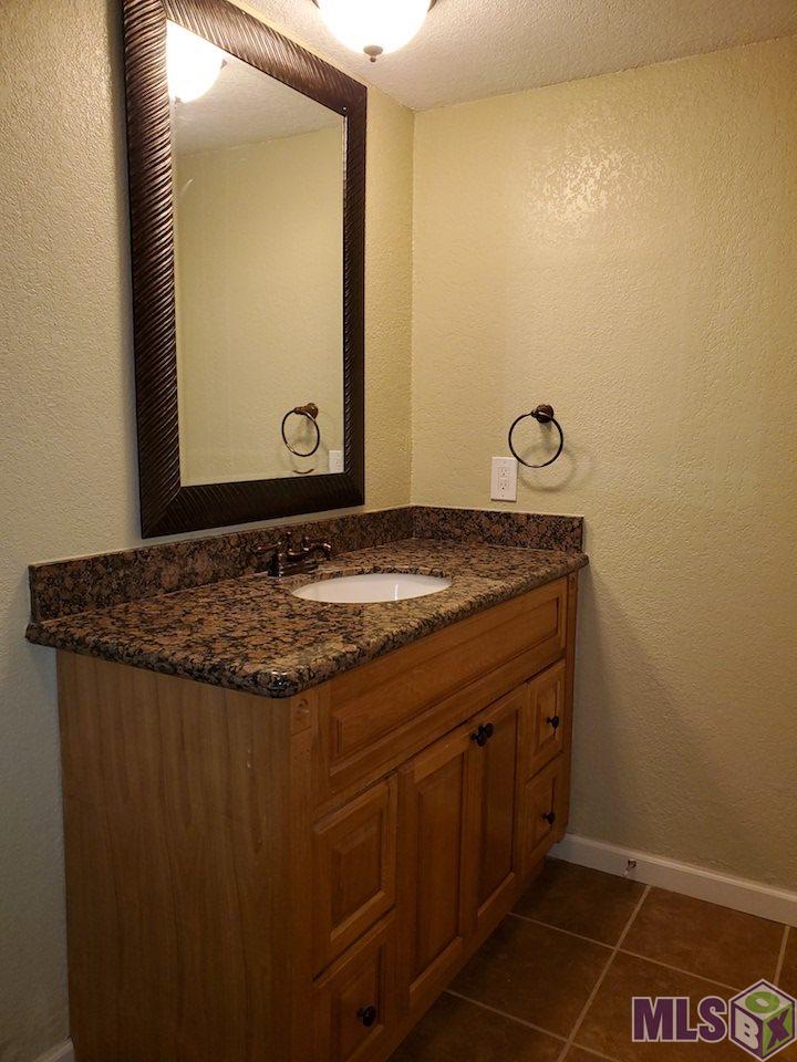 10300 West Winston Avenue, Unit 3 Baton Rouge, LA 70809 - Photo 12 of 15 Gallery Image 12