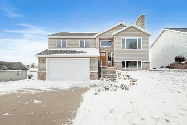 1032 Vista Ridge Drive, Mount Horeb, WI 53572