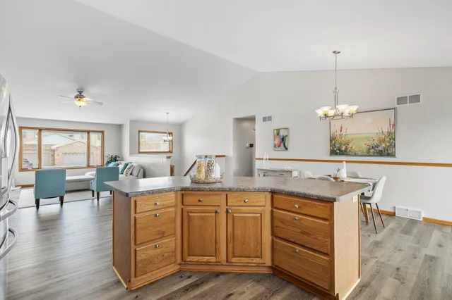 $484,900 | 1032 Vista Ridge Drive, Mount Horeb, WI 53572