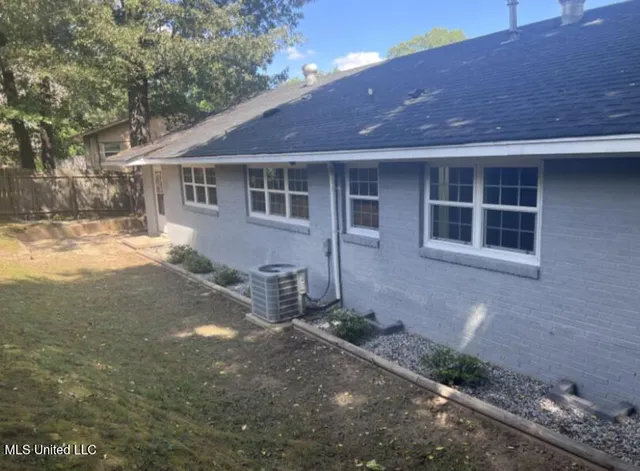 $169,000 | 204 Chatham Drive, Holly Springs, MS 38635