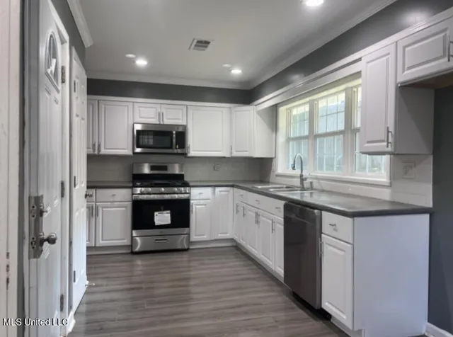 $169,000 | 204 Chatham Drive, Holly Springs, MS 38635