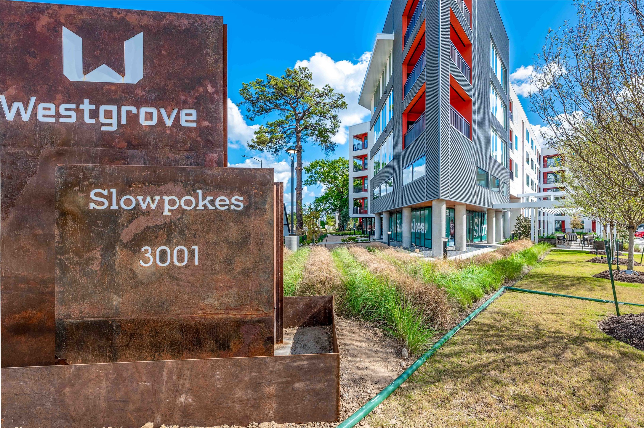 1038 Timbergrove Yards Lane Houston, TX 77008 - Photo 32 of 43 Coming soon! Walk and grab coffee, wine and bites at Slowpokes!