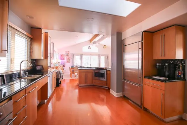 $3,349,999 | 4821 East Ocean Boulevard, Long Beach, CA 90803