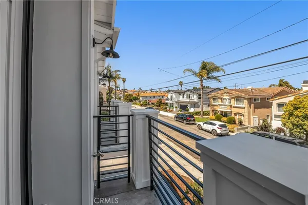 $10,000 | 2304 Harriman Lane, Unit A, Redondo Beach, CA 90278