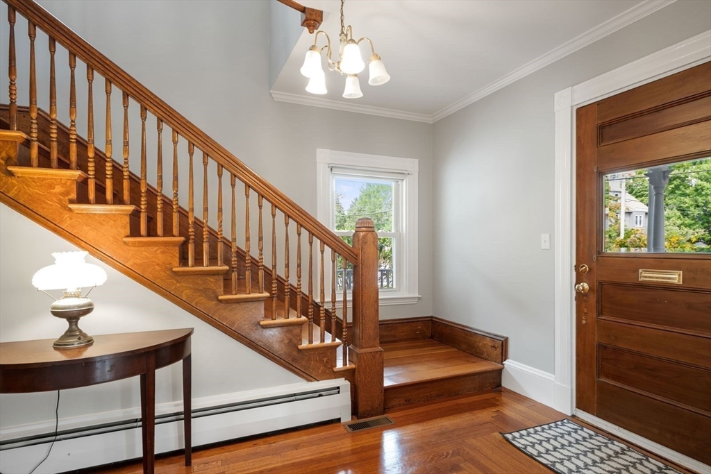 719 Webster Street Needham, MA 02492 - Photo 5 of 42 Gallery Image 5