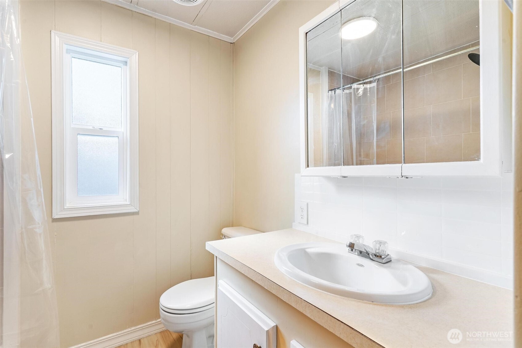 32501 Northeast 50th Street, Unit 6 Carnation, WA 98014 - Photo 12 of 20