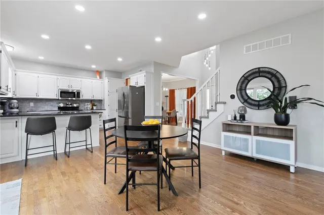 $459,500 | 4113 Southwest Leeward Drive, Lee's Summit, MO 64082