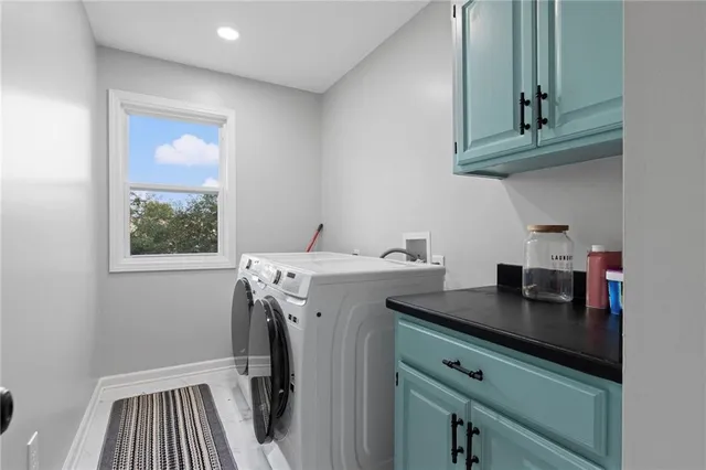 $459,500 | 4113 Southwest Leeward Drive, Lee's Summit, MO 64082