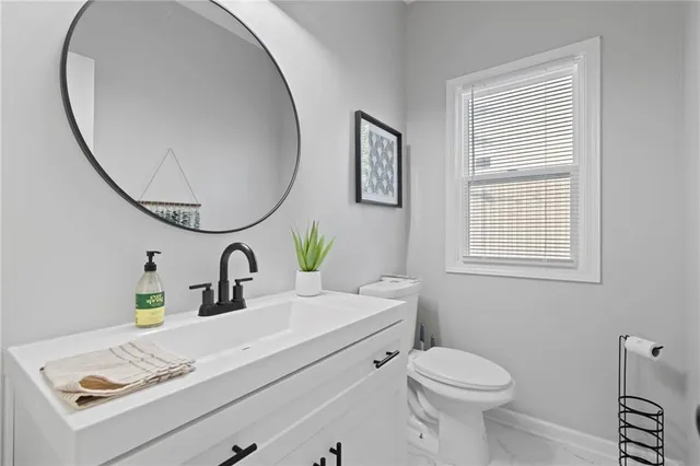 $459,500 | 4113 Southwest Leeward Drive, Lee's Summit, MO 64082