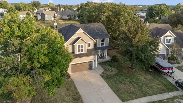 $459,500 | 4113 Southwest Leeward Drive, Lee's Summit, MO 64082