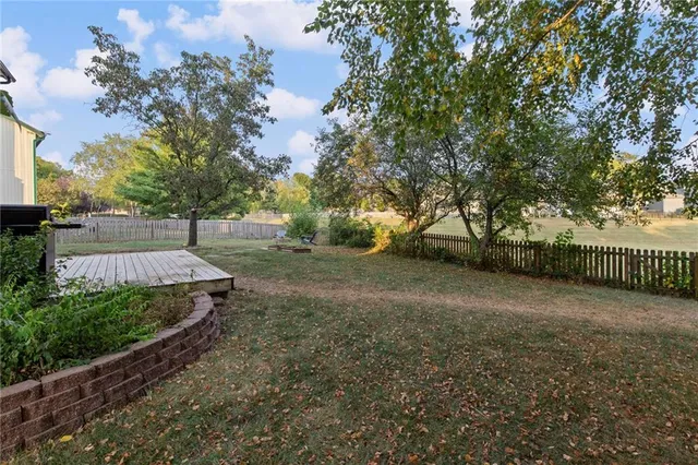 $459,500 | 4113 Southwest Leeward Drive, Lee's Summit, MO 64082