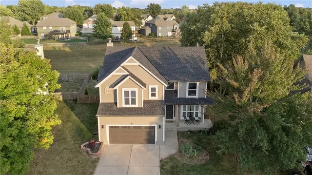$459,500 | 4113 Southwest Leeward Drive, Lee's Summit, MO 64082