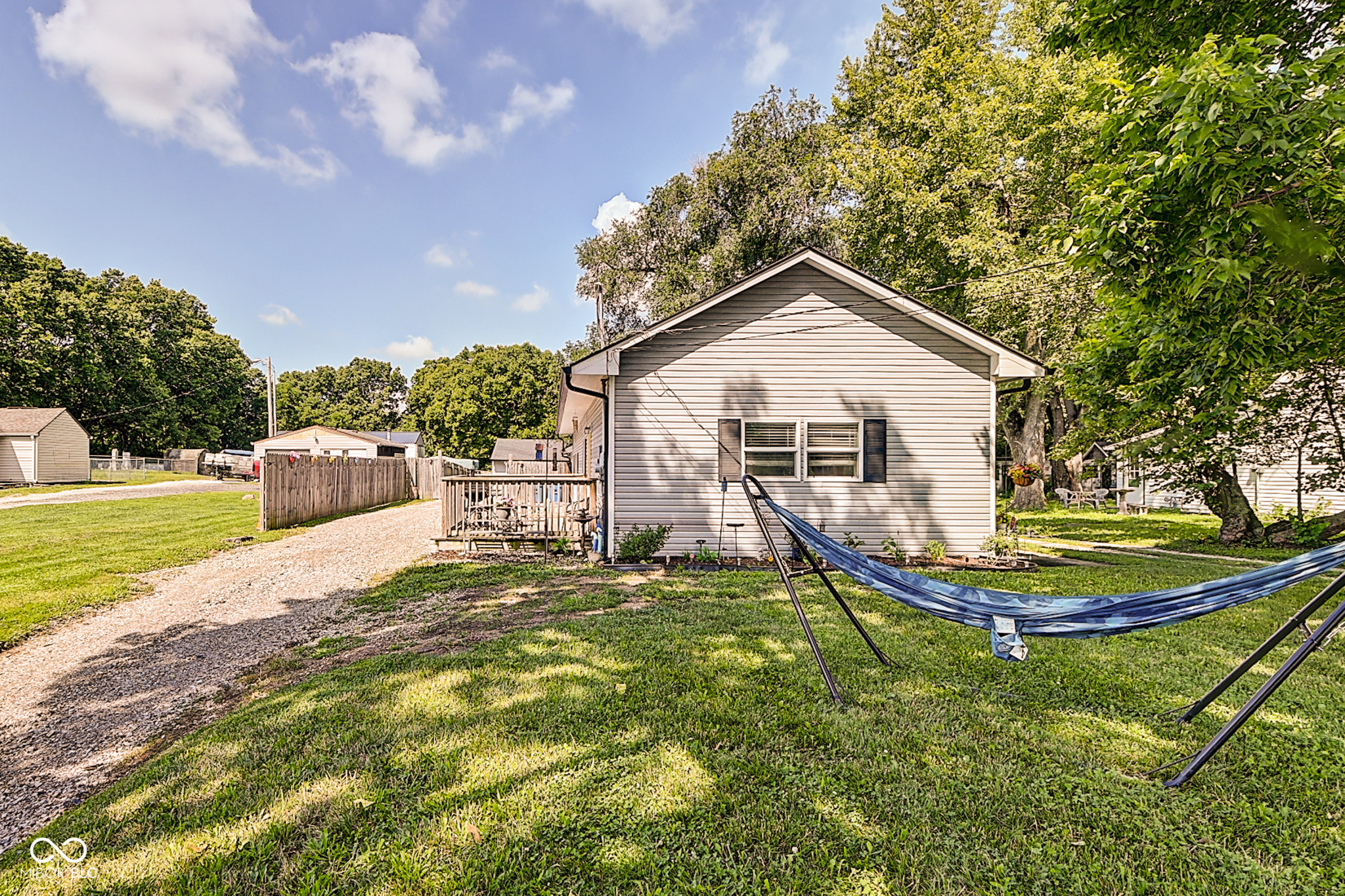 3828 Bluff Road Indianapolis, IN 46217 - Photo 4 of 36