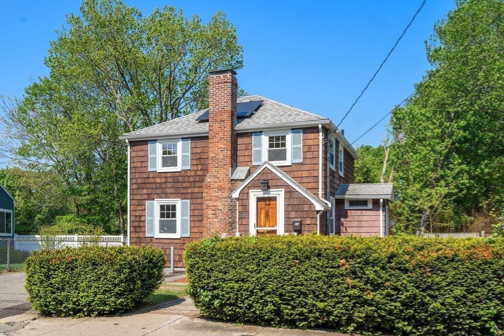 17 Myopia Road Boston, MA 02136 - Photo 25 of 27