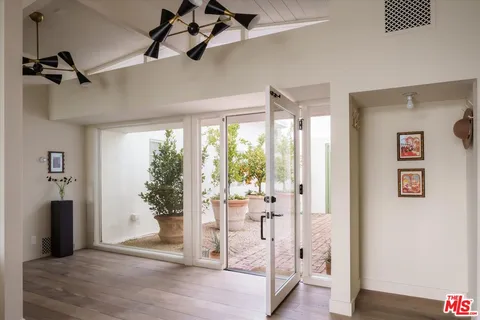 $4,997,000 | 3627 Cody Road, Sherman Oaks, CA 91403