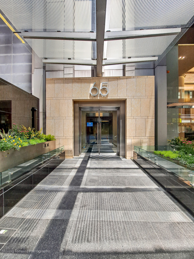 65 East Monroe St Unit 4208  