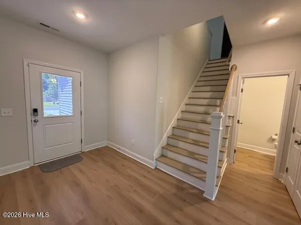 $2,400 | 400 Bulrush Court, Jacksonville, NC 28540