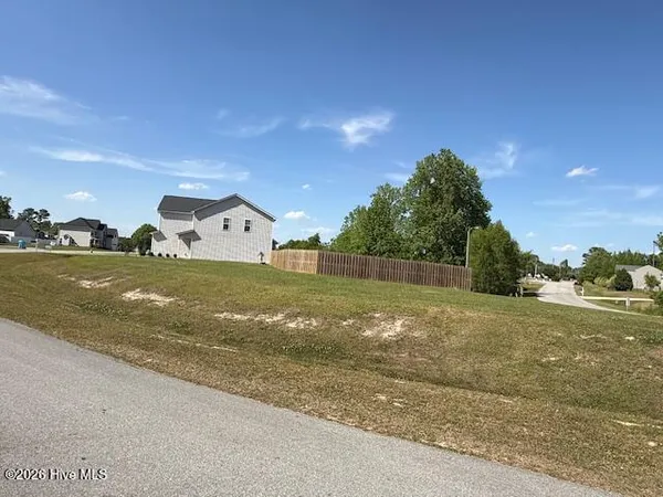 $2,400 | 400 Bulrush Court, Jacksonville, NC 28540