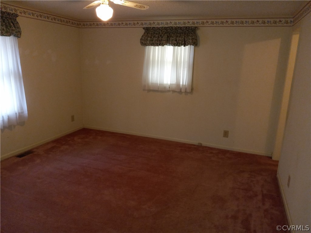 2964 West Creek Road Crewe, VA 23930 - Photo 14 of 46 an empty room with a window