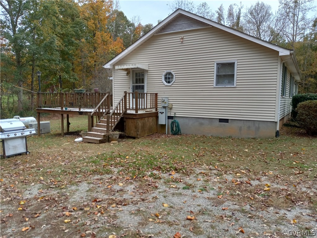 2964 West Creek Road Crewe, VA 23930 - Photo 34 of 46 a view of a small house and yard