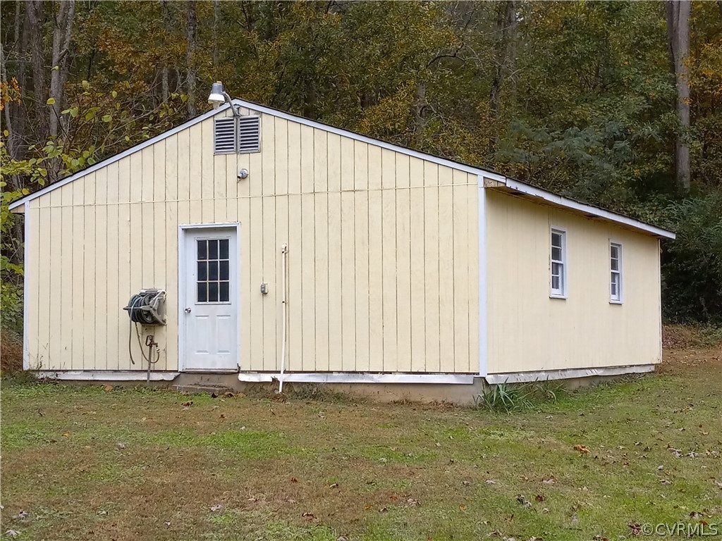 2964 West Creek Road Crewe, VA 23930 - Photo 41 of 46 a view of a house with backyard