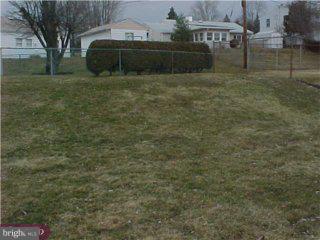 209 Trenton Road Fairless Hills, PA 19030 - Photo 5 of 6